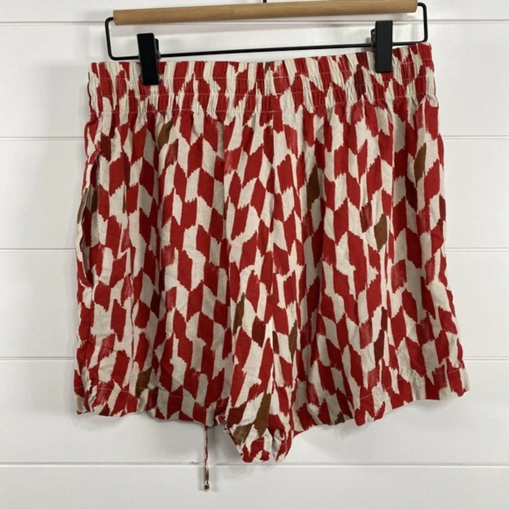 Red Patterned Elastic Waist Women's Shorts